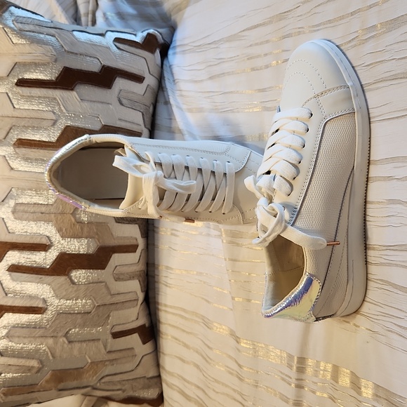 Dolce Vita White Size 10 Sneakers - Picture 2 of 5